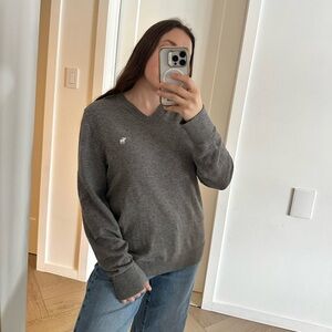 Abercombie and Fitch Gray V-Neck Men’s Wool blend Sweater